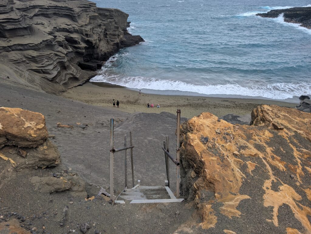 Climbing Down to Papakolea